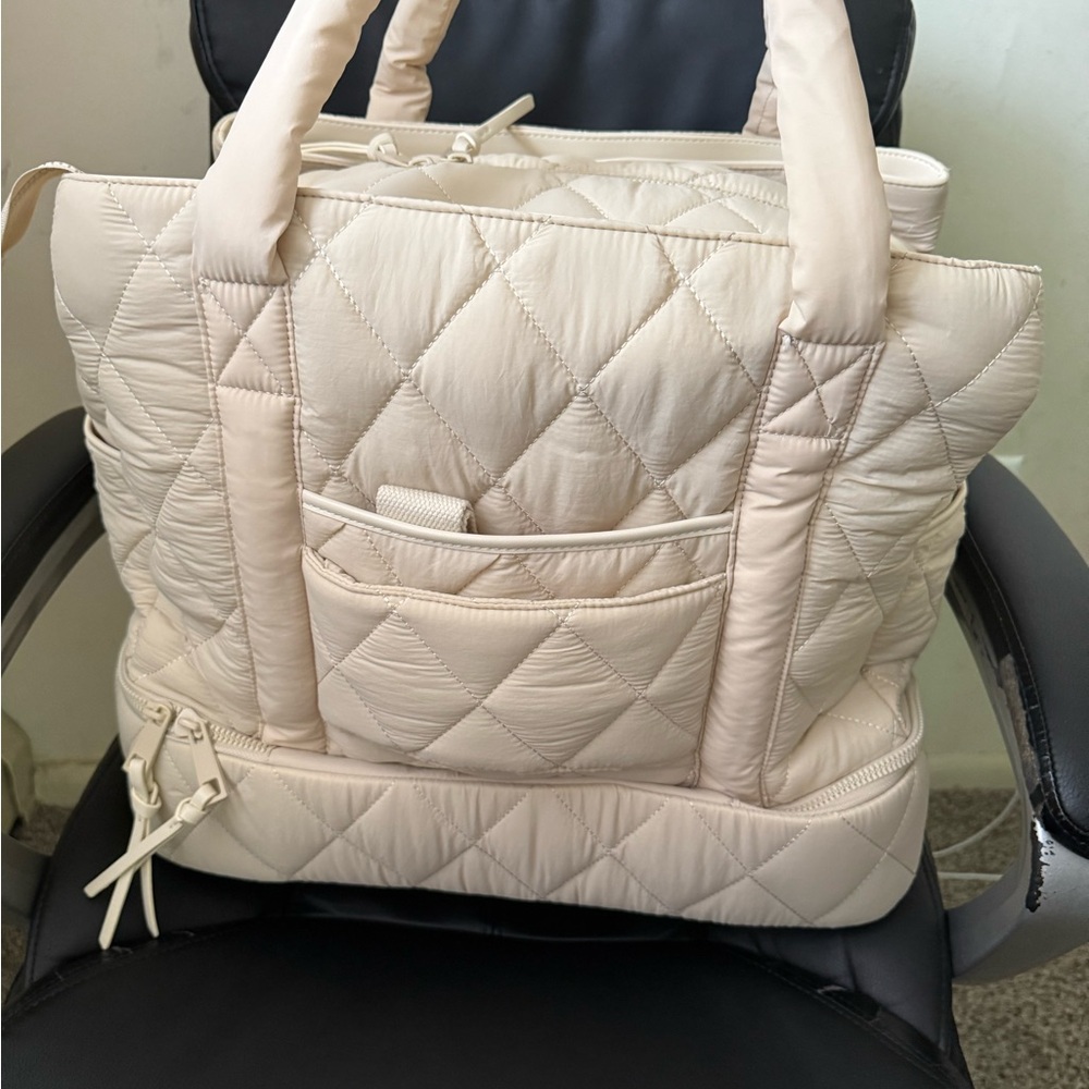 Pink Quilted Bag - Picture 3 of 9